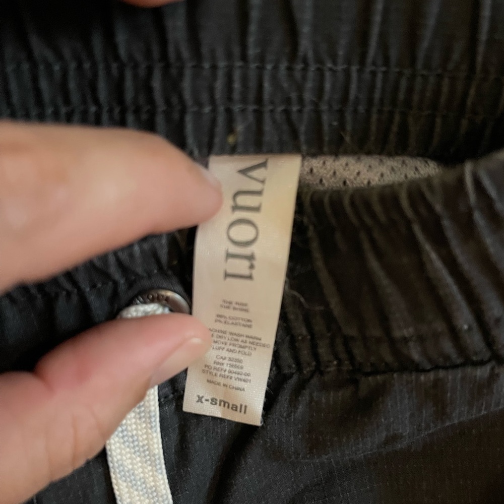 Vuori Extra Small Draw-String Pants - image 5